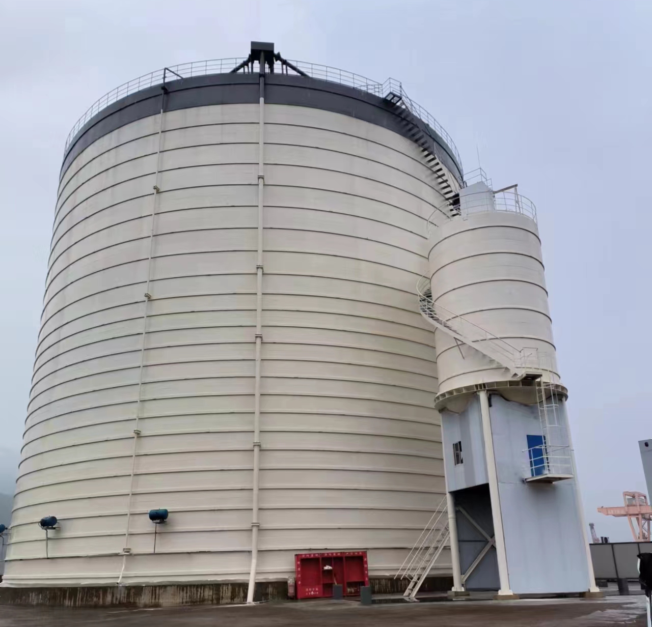 玛沁10万吨水泥钢板库